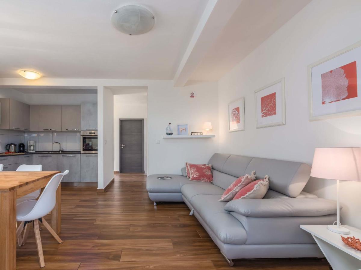 Holiday Home Villa Joy By Interhome Novigrad Istria Eksteriør bilde