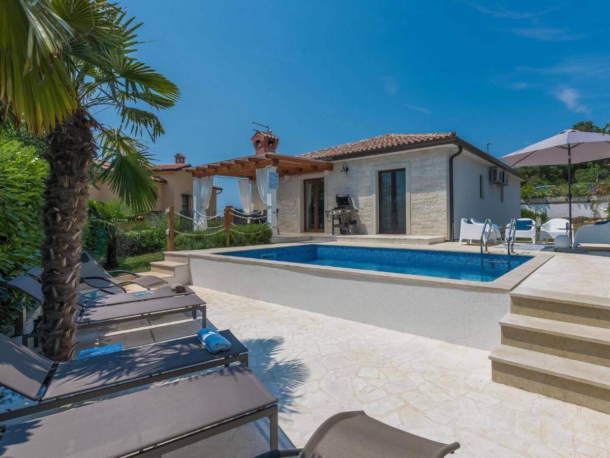 Holiday Home Villa Joy By Interhome Novigrad Istria Eksteriør bilde